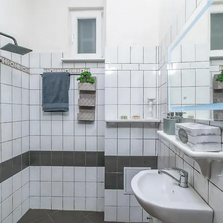Three Vintage By Ndk And Vitosha Blvd With Free Parking Sofia